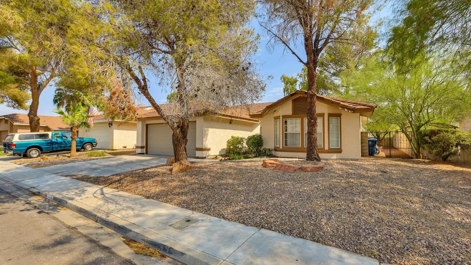 Holiday home Furnished Patio, Fenced Yard Home In Green Valley Las Vegas United States