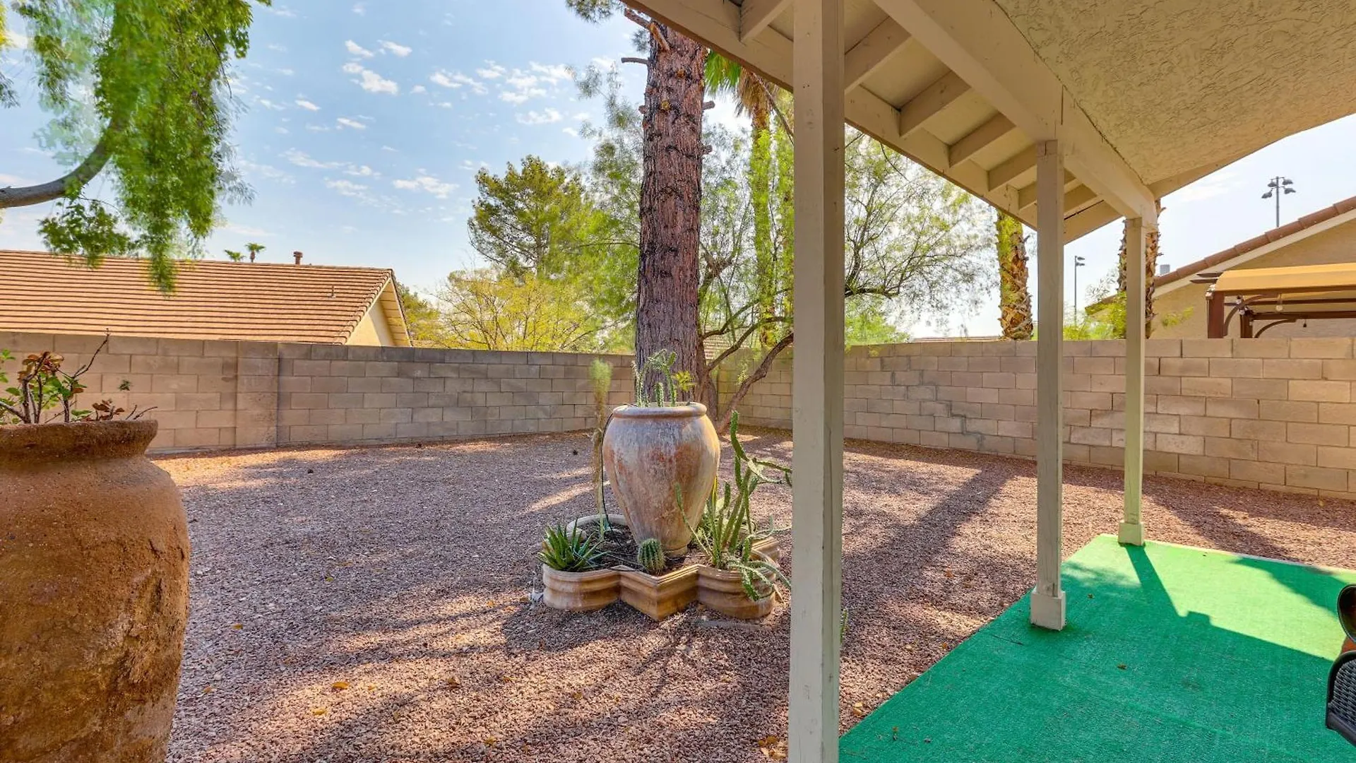 Furnished Patio, Fenced Yard Home In Green Valley Las Vegas 0*,