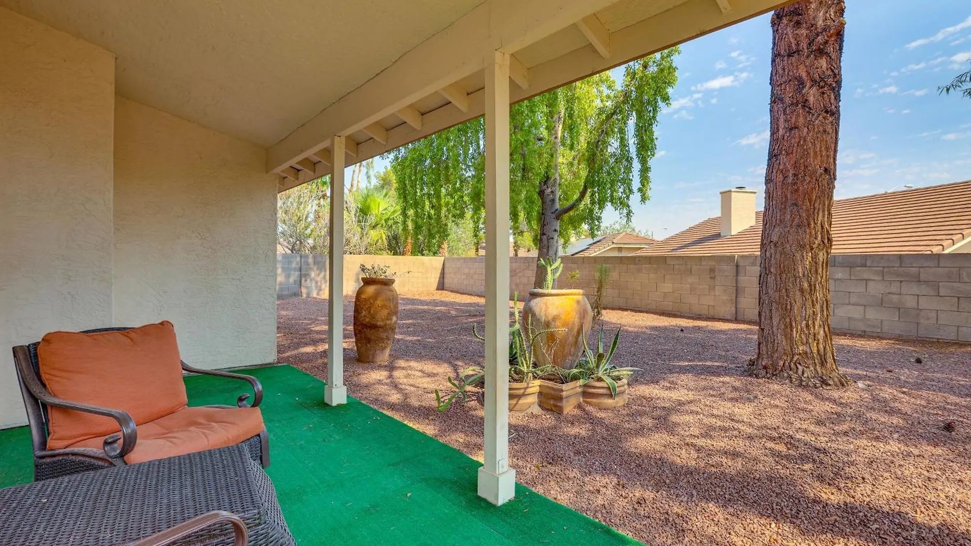 Furnished Patio, Fenced Yard Home In Green Valley Las Vegas Holiday home
